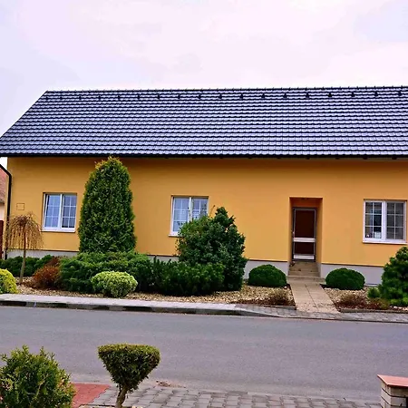 U Fousace Guest house *